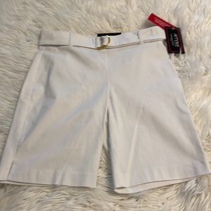 ATTYRE Women Shorts brand new size 8P inseam 9” color white